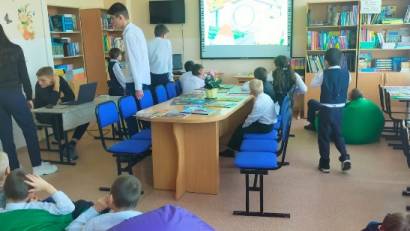День самоуправления в школьной библиотеке